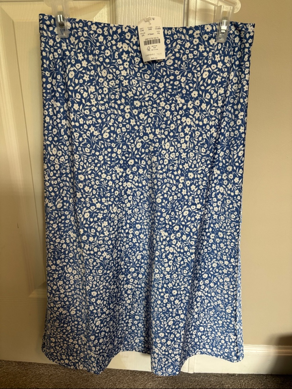 J. Crew Blue and White Floral A-Line Skirt Women’s size petite small